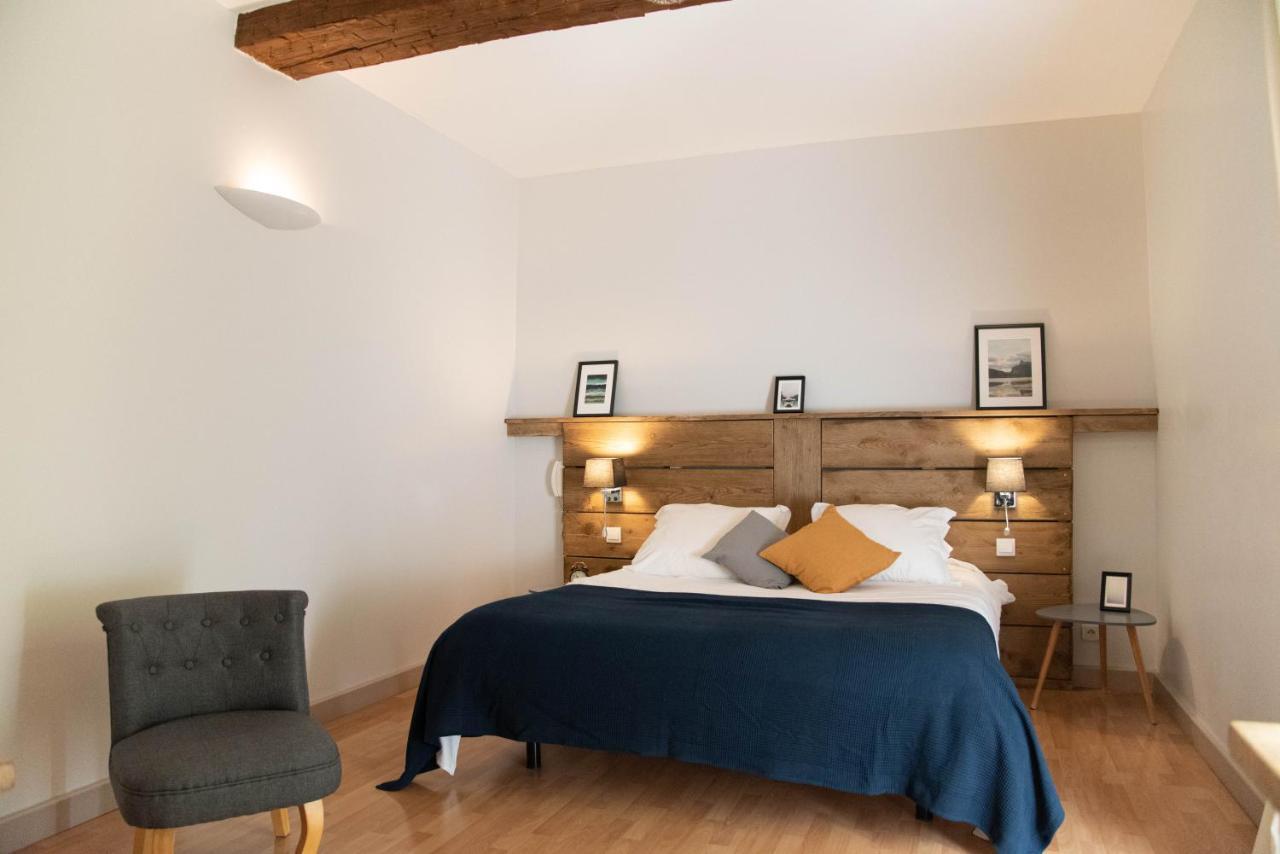 Societe Hoteliere De Montmirail Жигондас Экстерьер фото